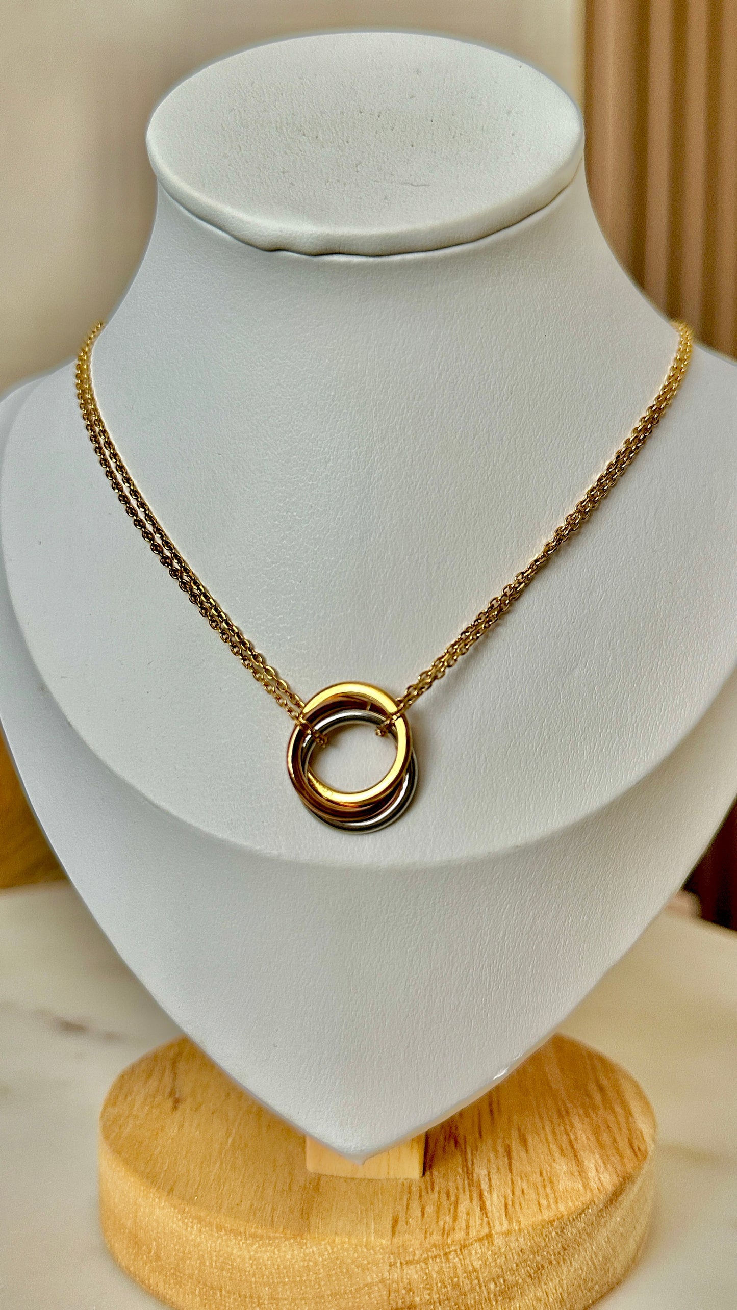 Three tones necklace