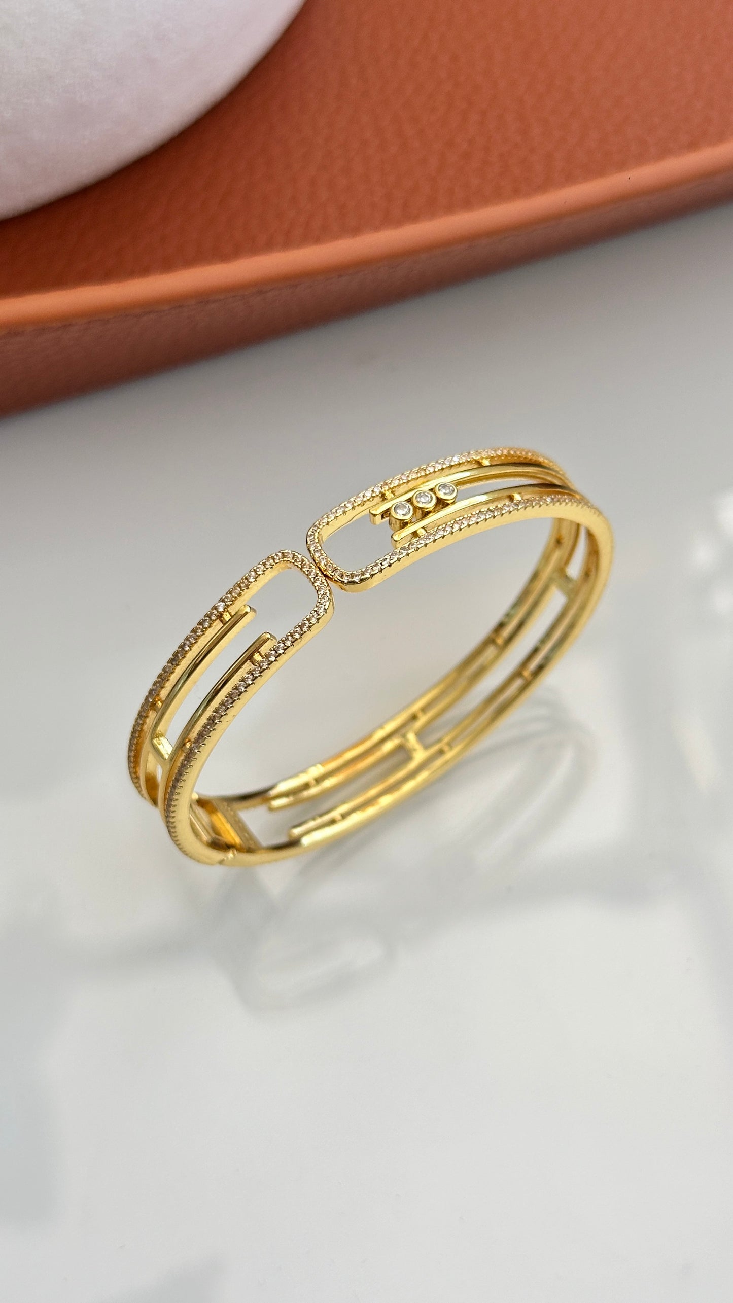 M3ssik@ Bangle Size 17cm 3 Crystal