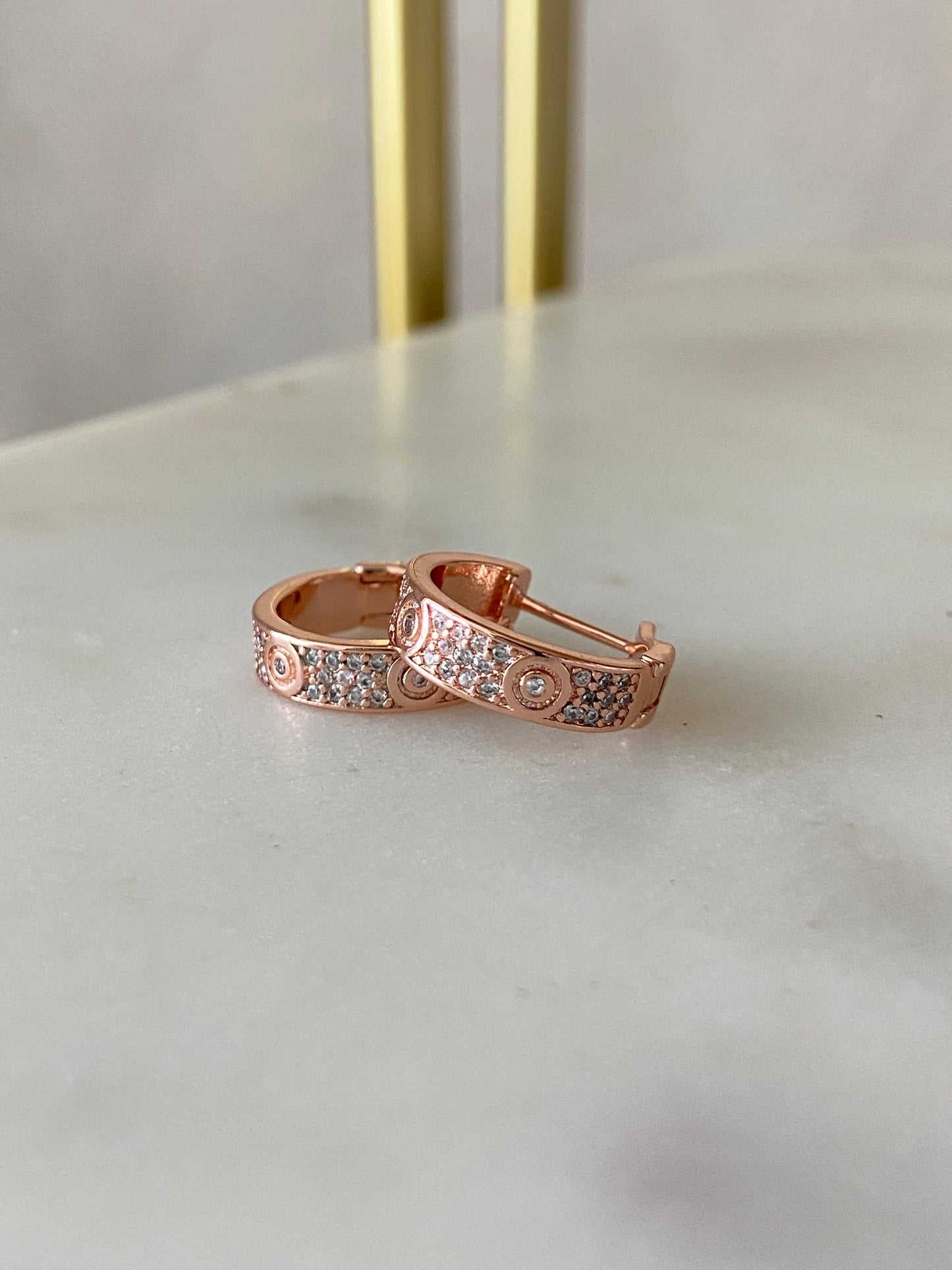 Zirconia rose gold earrings