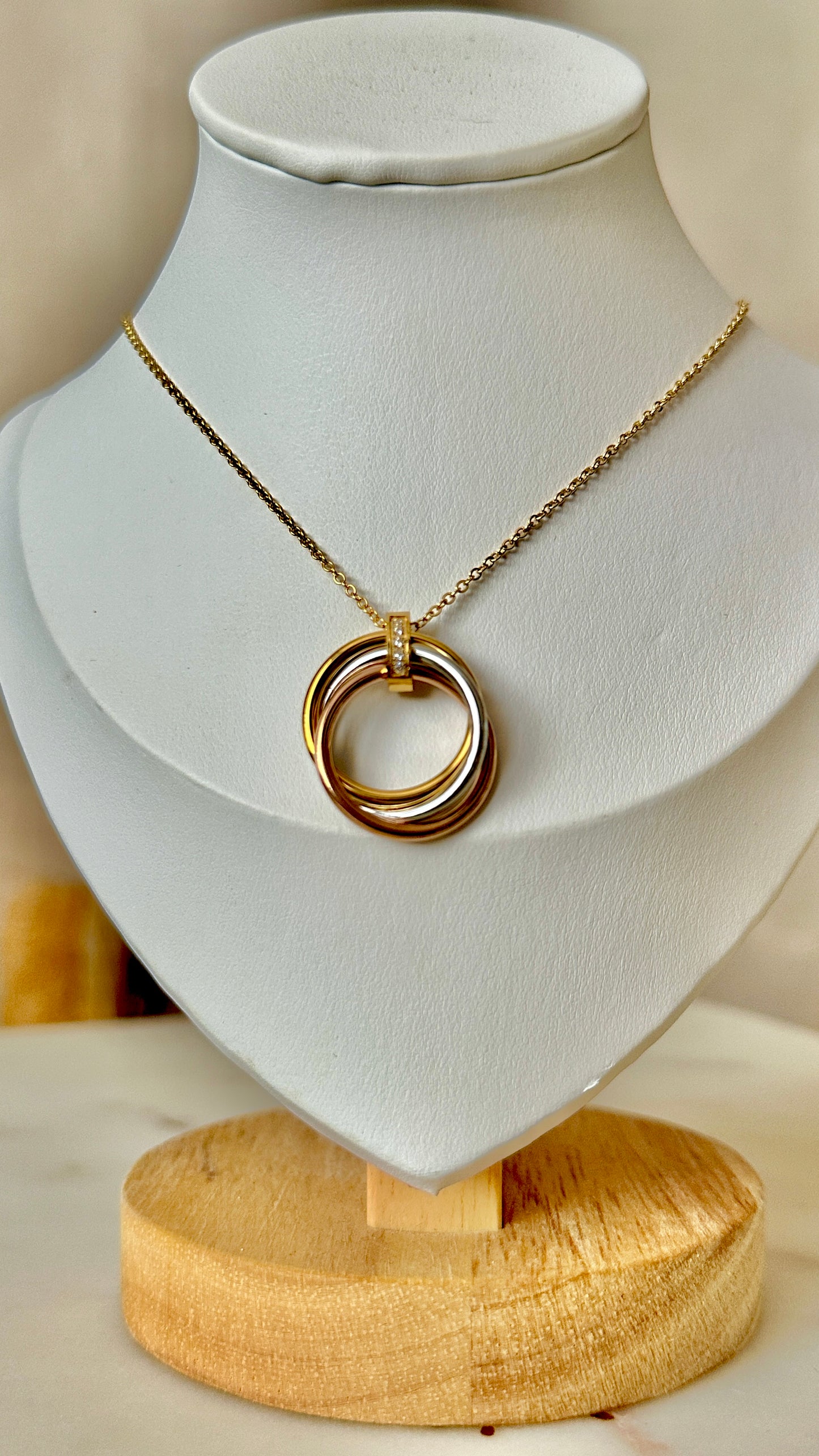 Three tones clove necklace