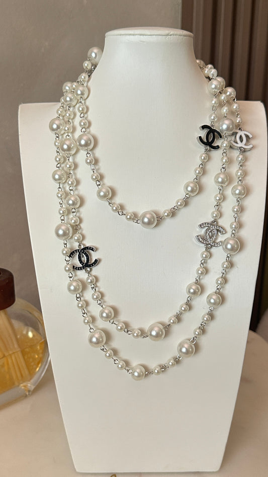 Pearly Black & White Silver #8