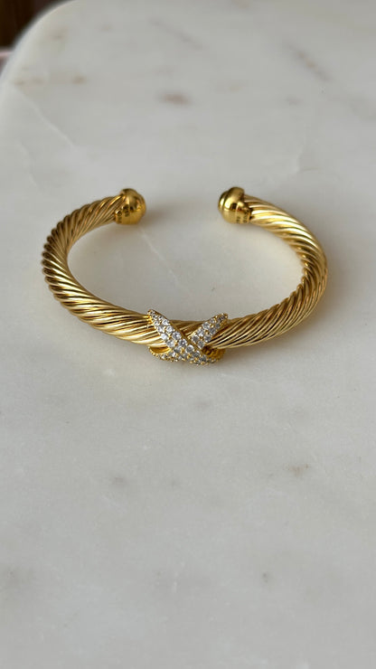Big Gold Bracelet DY (17cm)