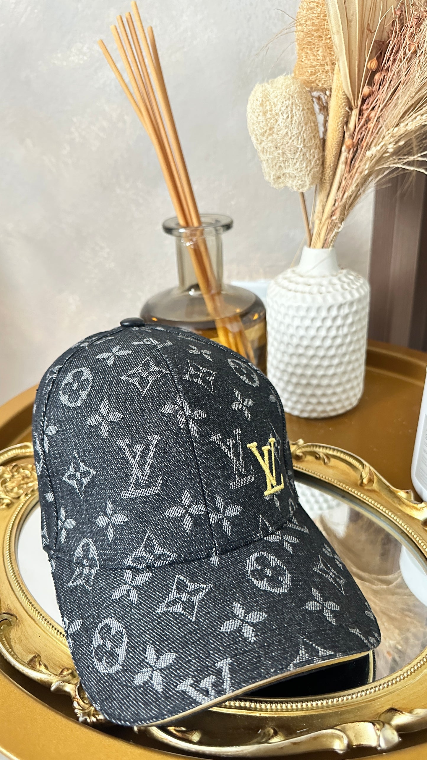 MAHON (BLACK) LV